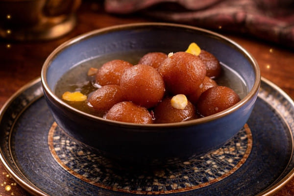 Stuffed Gulab Jamun with Lachha Rabdi, Namak - Zaike Ka Safar, Sahara Star, Mumbai