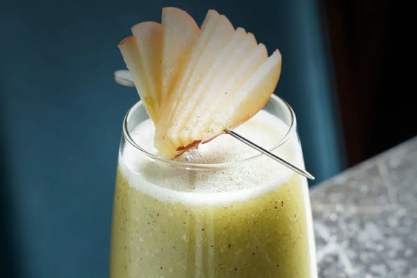 Dusk Delight, Thai naam, Bandra West, Western Suburbs