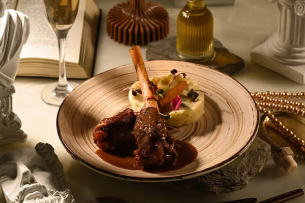 8 Hours Lamb Shank, D Dion Qutab Institutional Area, South Delhi