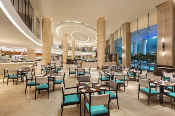 MoMo Cafe, Courtyard Mumbai International Airport