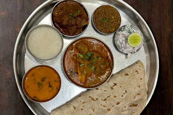 Mutton Thali, Maratha Samrat, Pune