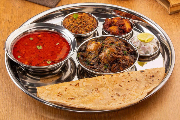 Kaala Chicken Thali, Thali Circle, Baner, Pune