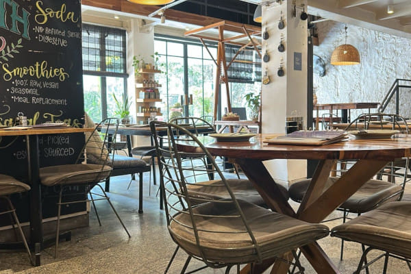 Greenr Cafe, Vasant Vihar, South Delhi