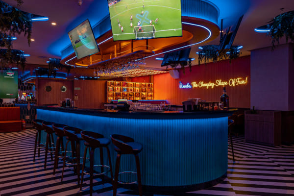 Amoeba Sports Bar, Phoenix Market City, Kurla