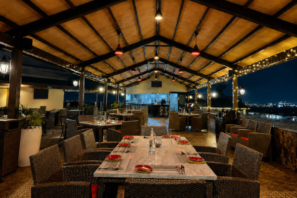 The Rooftop Lounge, Ramada Plaza Chennai