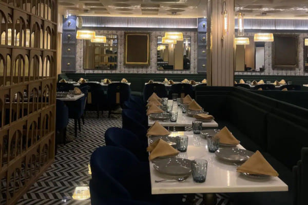 Chicken Inn, Pandara Road Market, Central Delhi