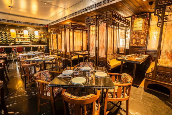 Eight, High Street Phoenix, Lower Parel