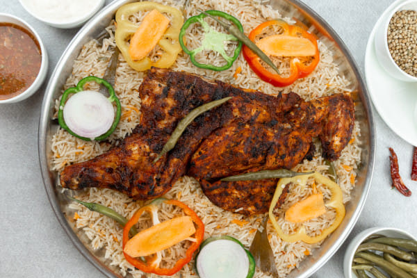 Mahabelly, Commons at DLF Avenue, Saket