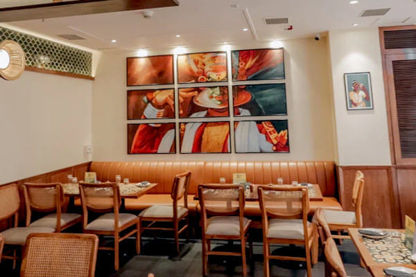 Mahabelly, Commons at DLF Avenue, Saket
