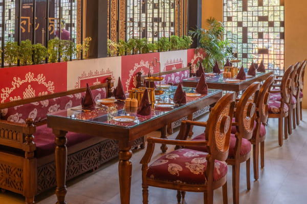 Desi Vibes, Tajganj, Agra