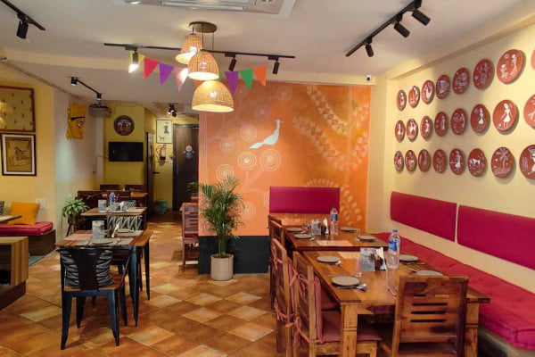 Bangla Canvas Restaurant, Kalkaji, South Delhi